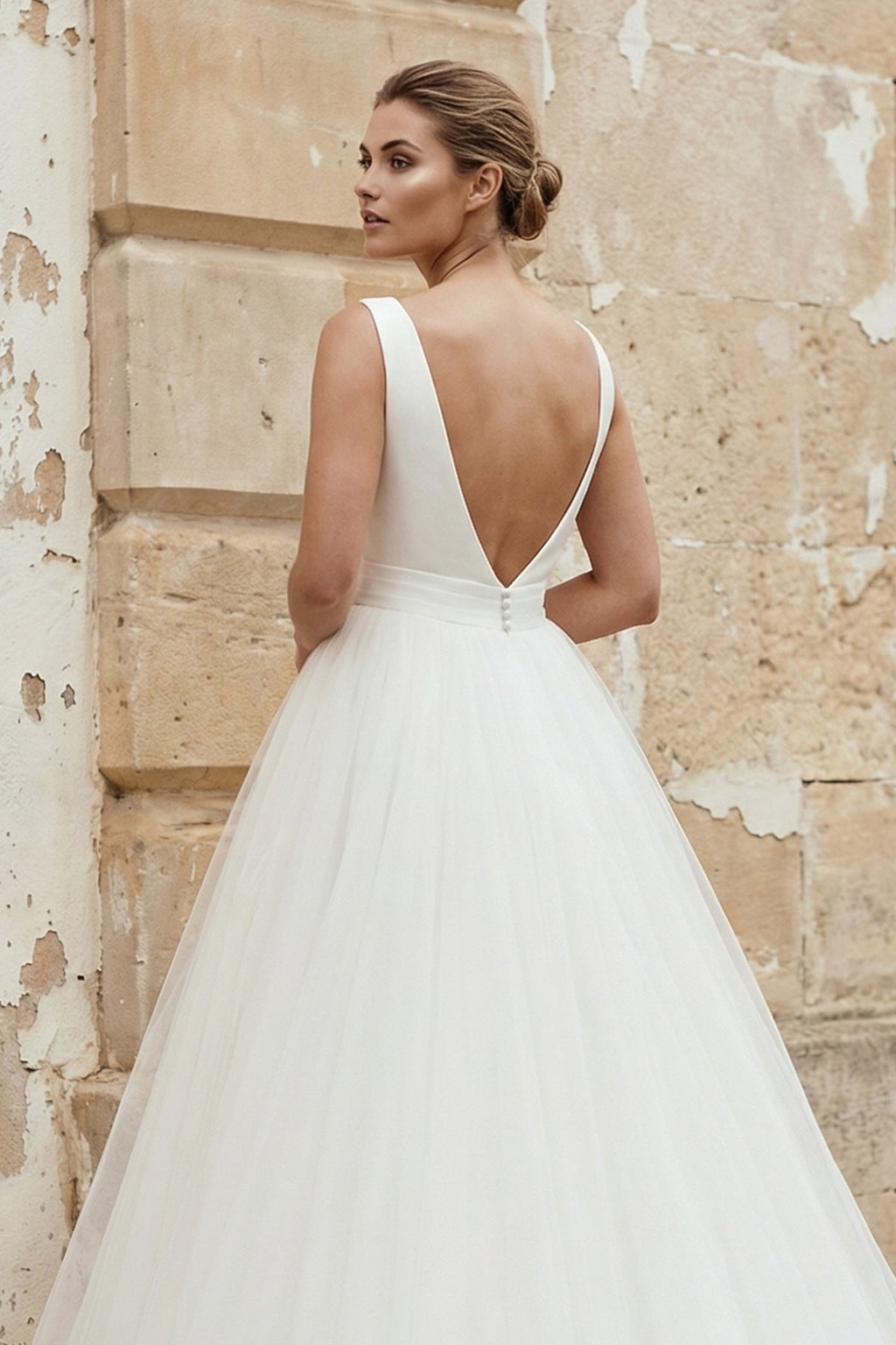 Ball - Gown Tulle Sleeveless Wedding Dress With Bow in White - SHE IS ME Wedding Dresses
