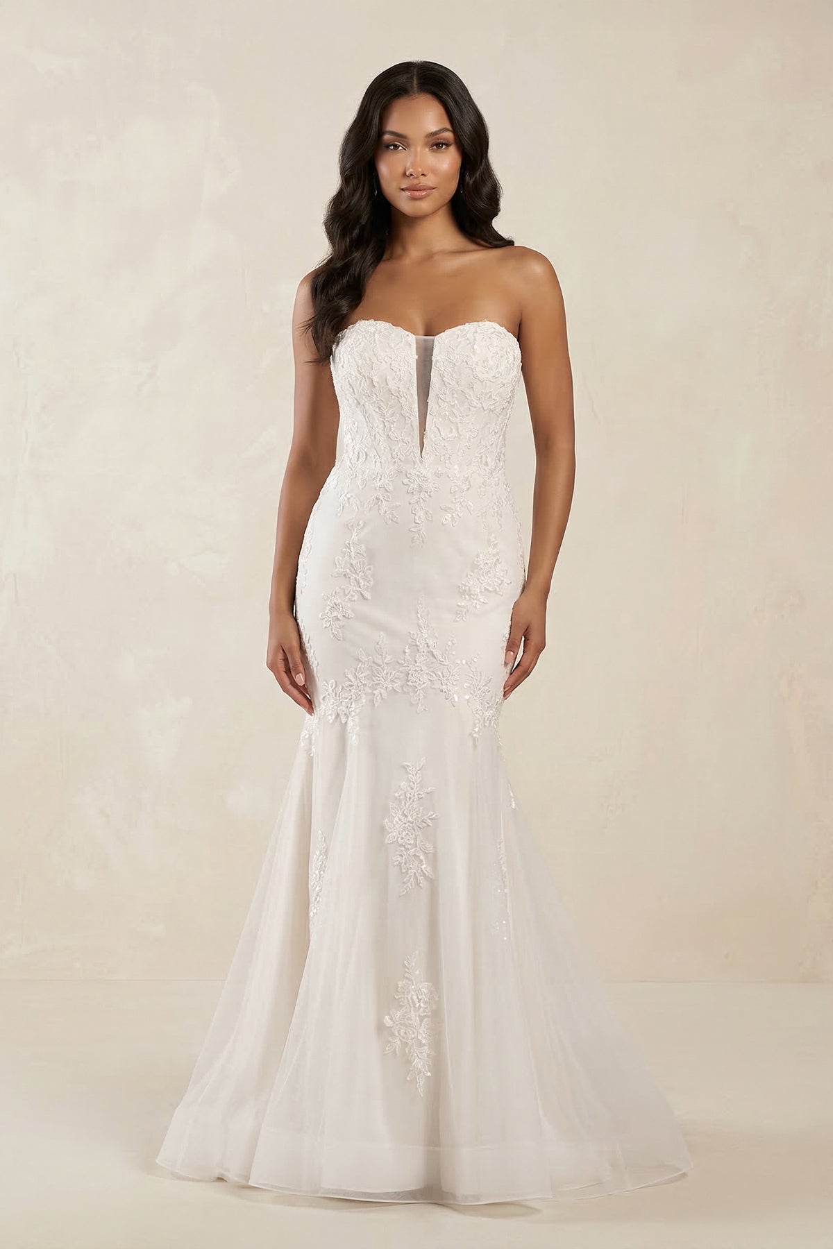 Mermaid Sweetheart Appliqued Tulle Wedding Dress in White - SHE IS ME Wedding Dresses