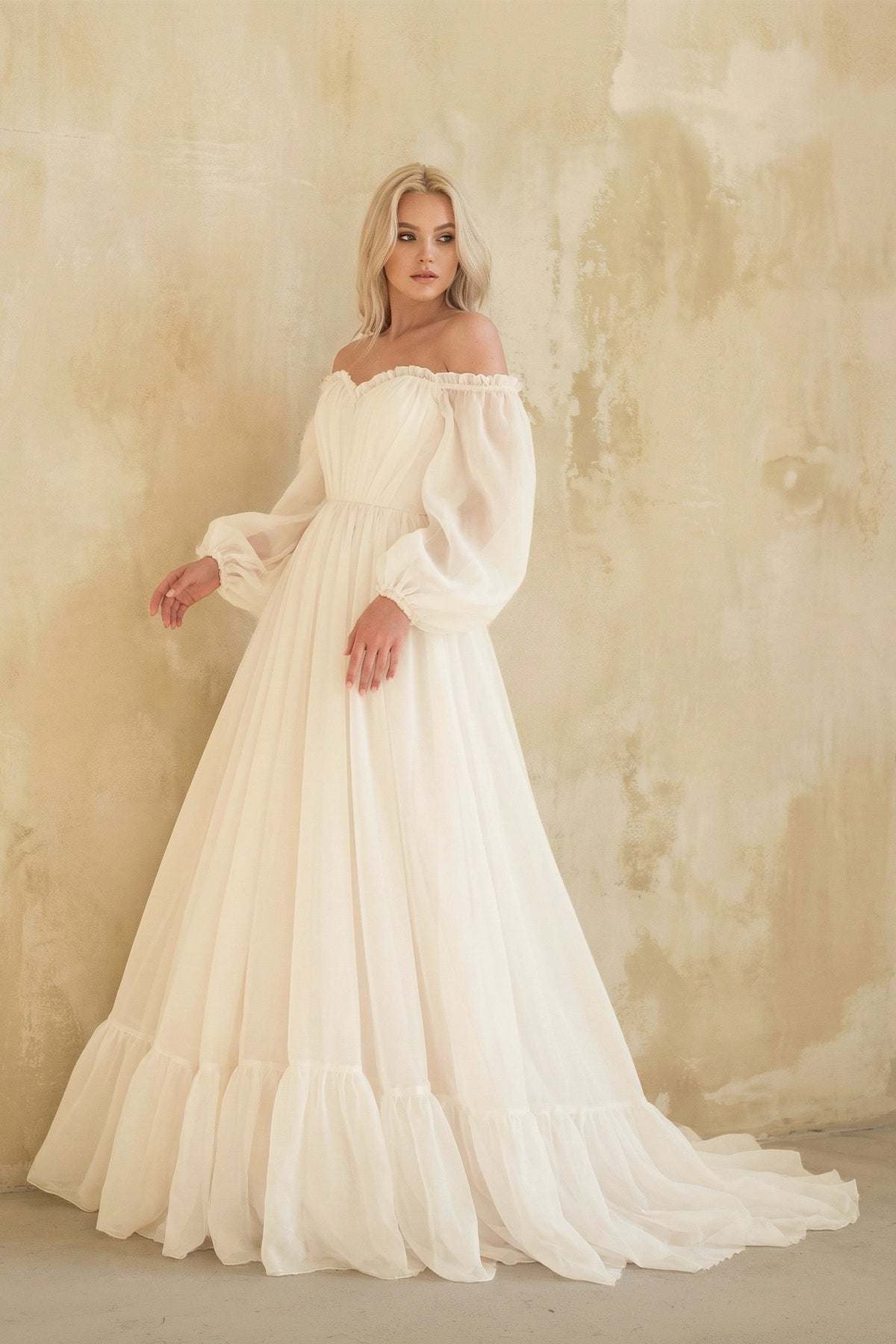 Sweetheart Long Sleeves Tulle Wedding Dress in Ivory - SHE IS ME Wedding Dresses